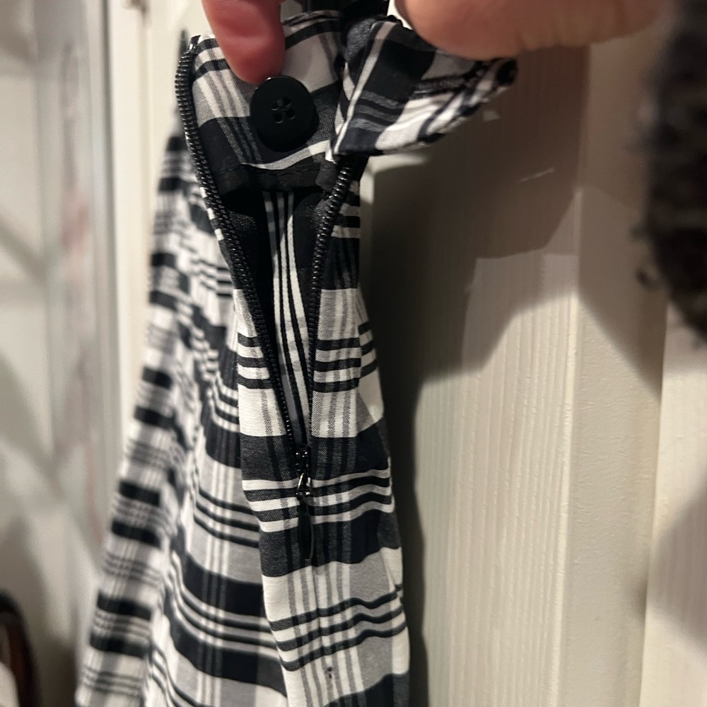 Talbots petites plaid ankle pants - Picture 3 of 5